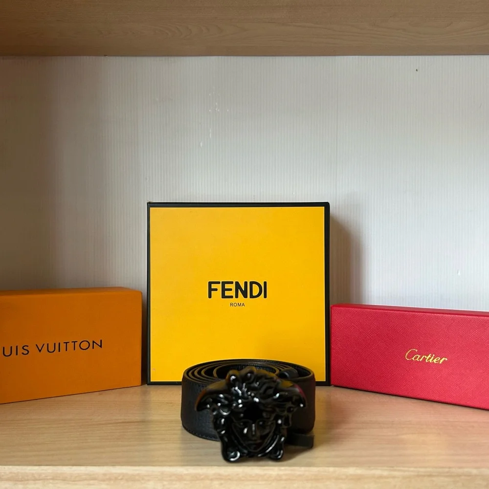 Versace Medusa Black Leather Belt - Picture 2 of 3